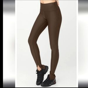 NWOT Alo Yoga Airlift Elongated Leggings